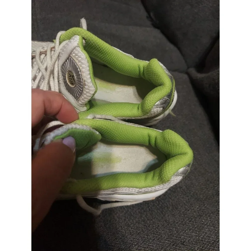 NIKE‎ Air Womens Size 9 Lime Green White Shoes Crossfit Running Shoes